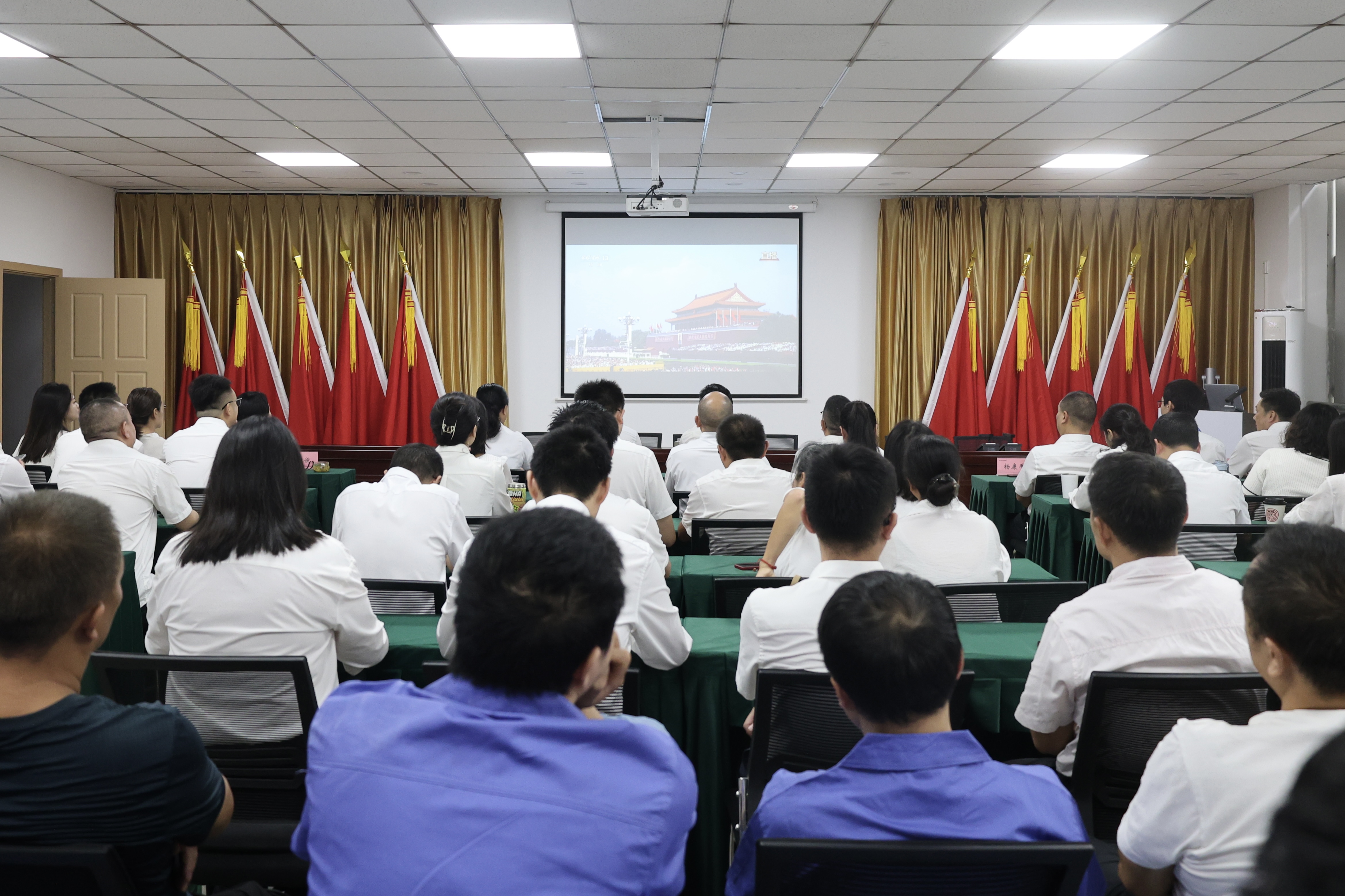 微信图片_20250903102639_94_213 微信图片_20250903102639_94_213